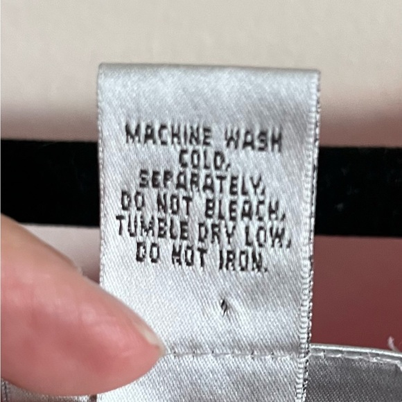 Chico's Travelers Hot Pink Knit Stretch Sleeveless Tank Scoop Neck Top Sz 3/XL - Picture 3 of 11